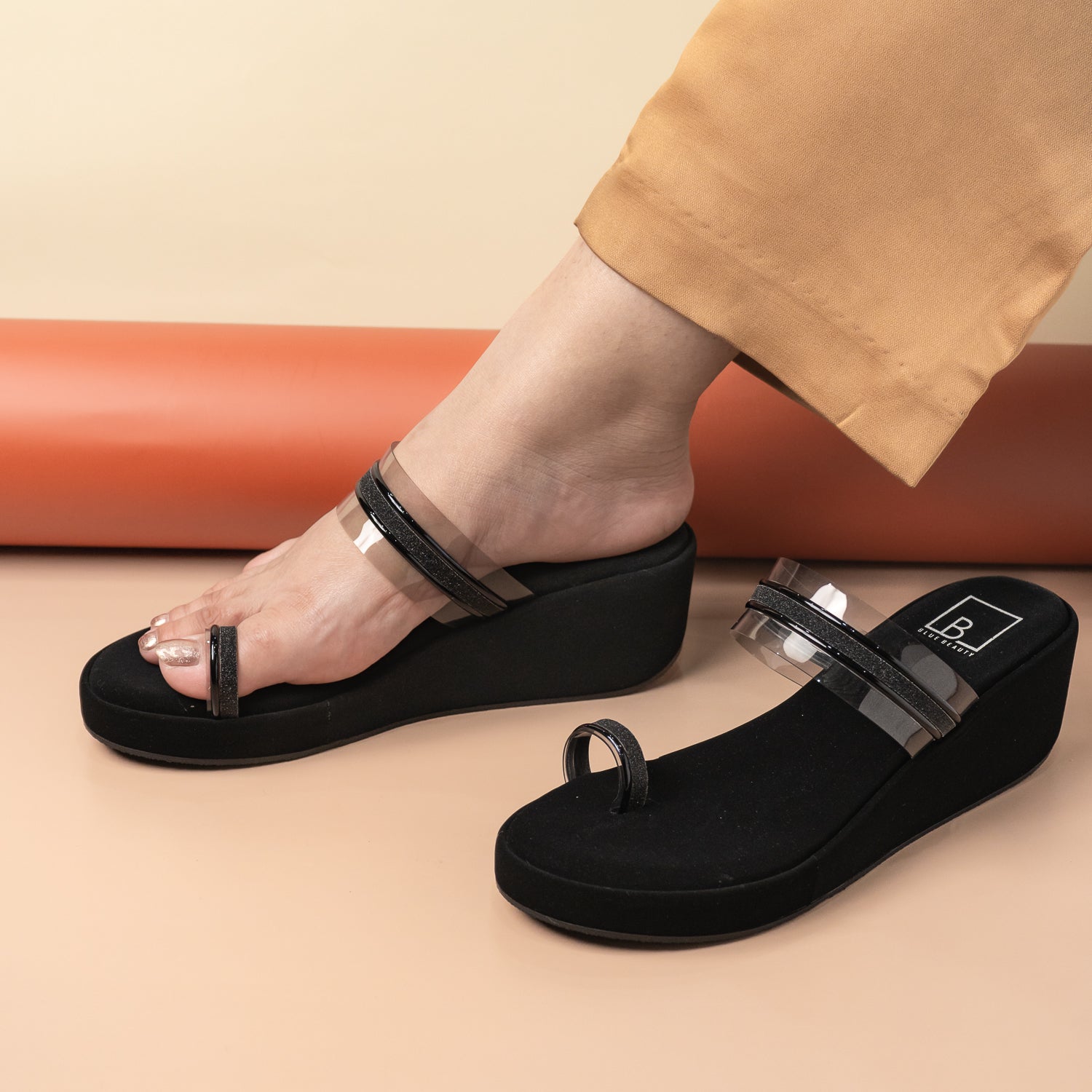 Embellished Toe-Ring Platform Heeled Sandals